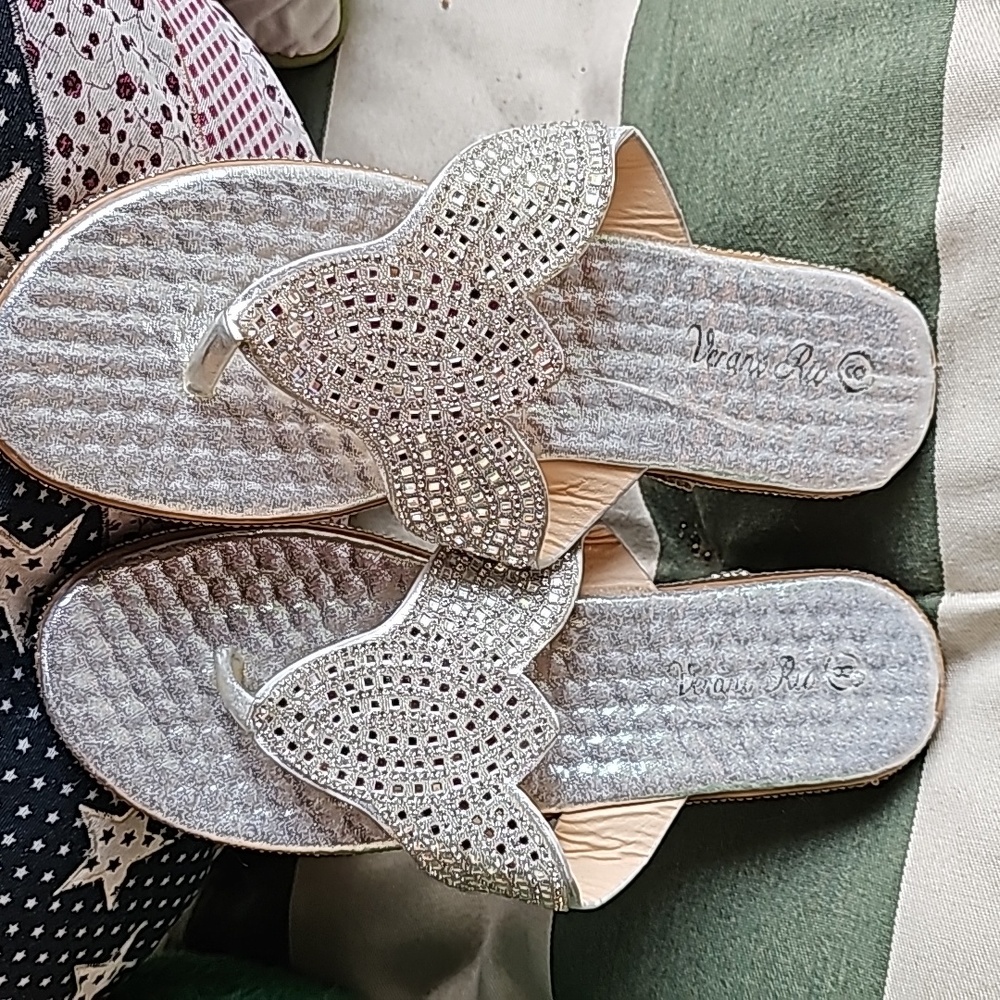 Verano Rio Flipflop Sandals Silver Sparkly Rhinestones Women's Size 8